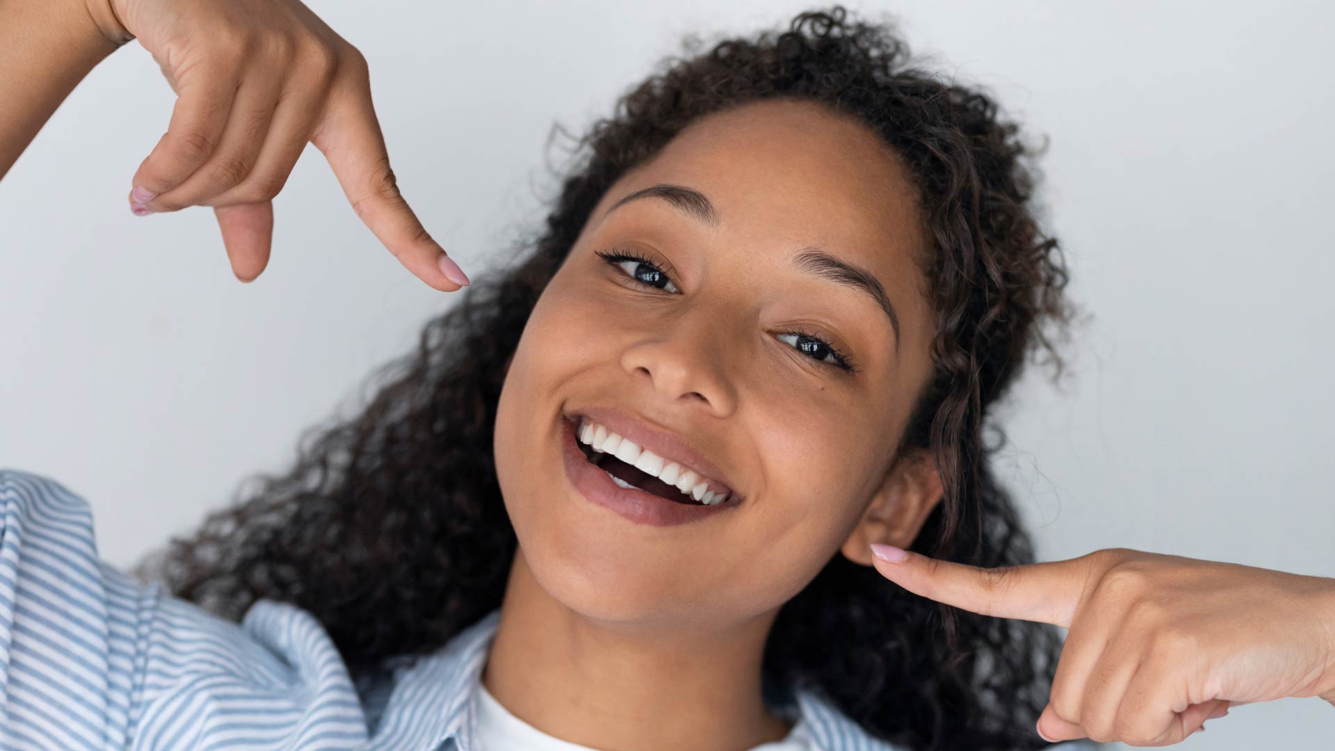 smiling woman with composite bonding